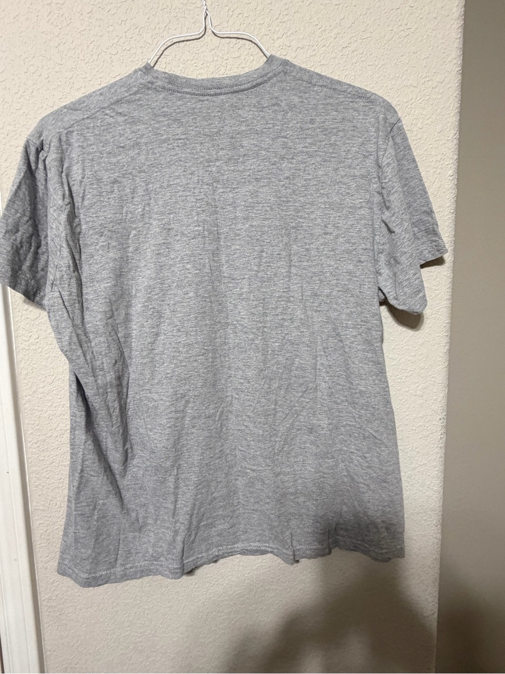 Women’s Gray Graphic Tee Dolly Parton - Picture 2 of 4